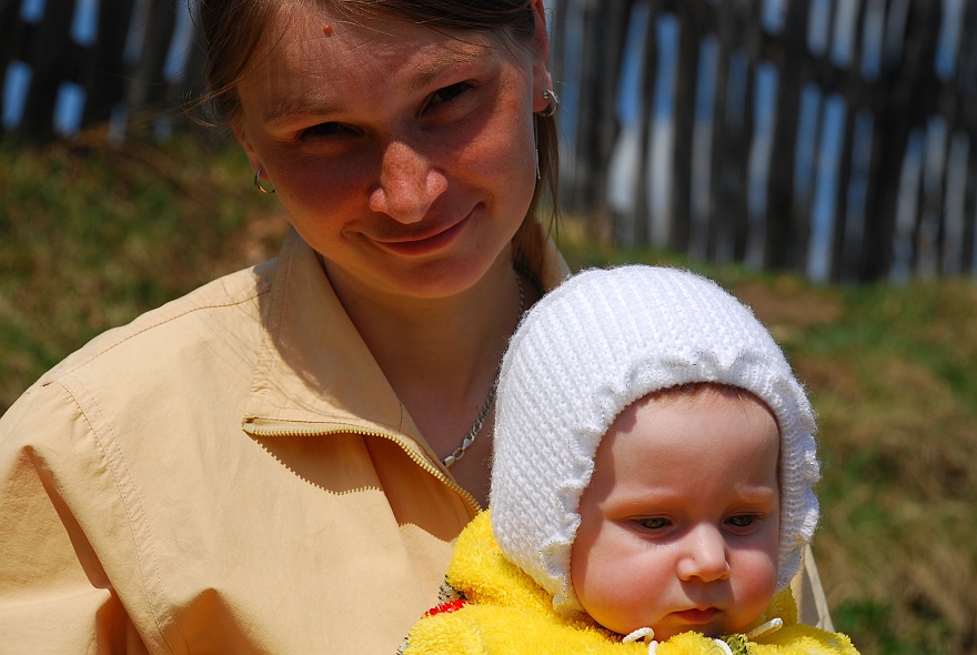 DSC_5632.JPG - Nachbarin Nadja mit Tochter Polina.
