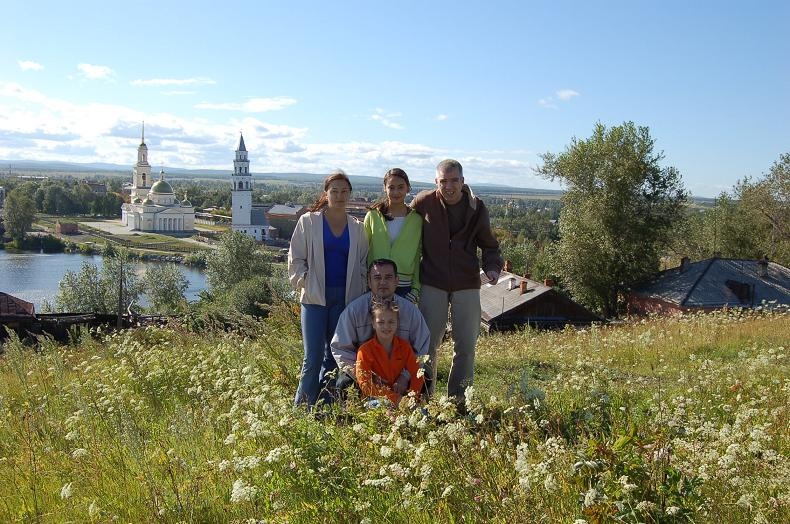 Familienausflug.JPG - in Newjansk - Galina, Nastja, Mischa, Christina und Stefan